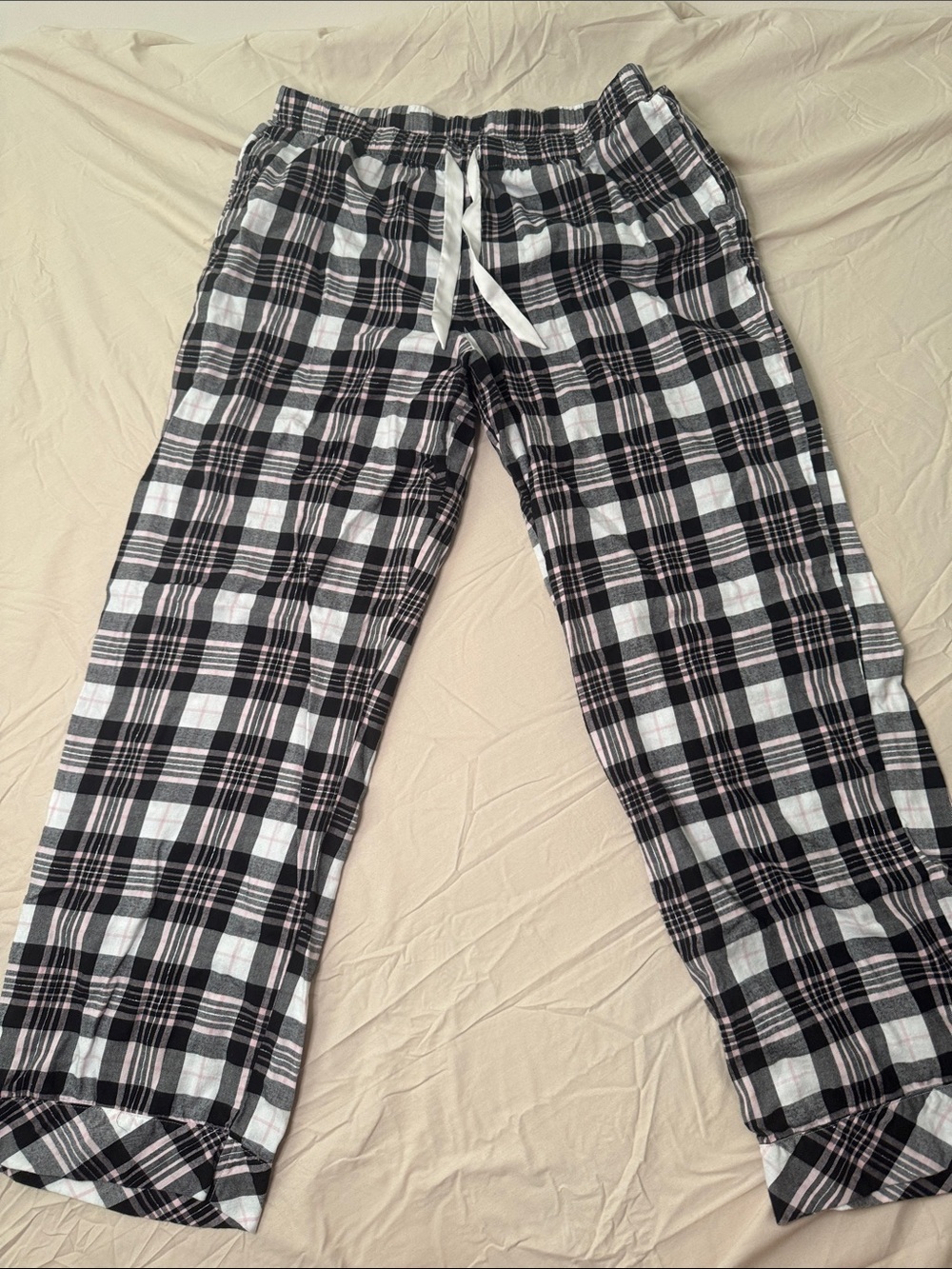 Victoria's Secret Black Pink & White Plaid Women’s Lounge Pants